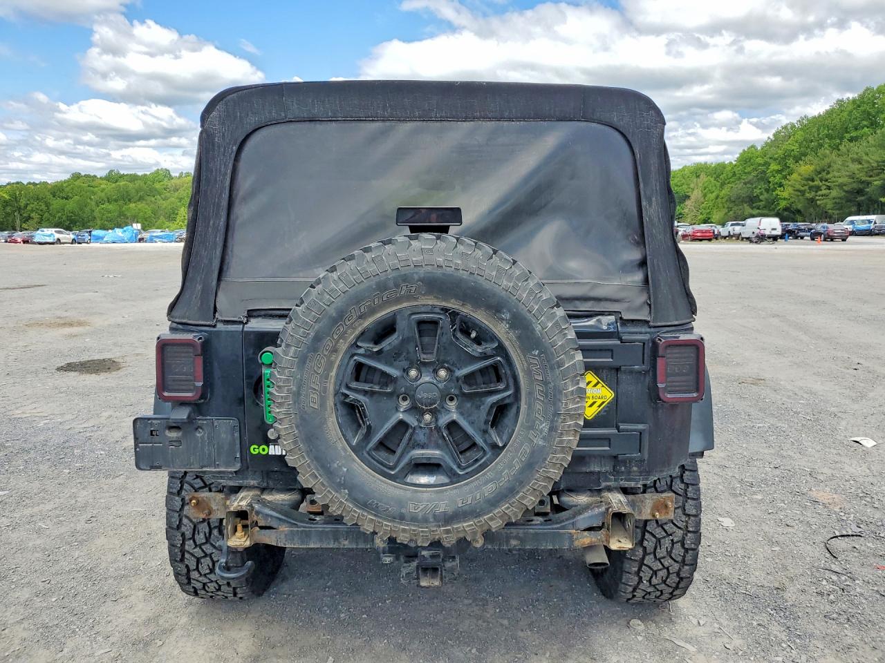 Jeep Wrangler Sport