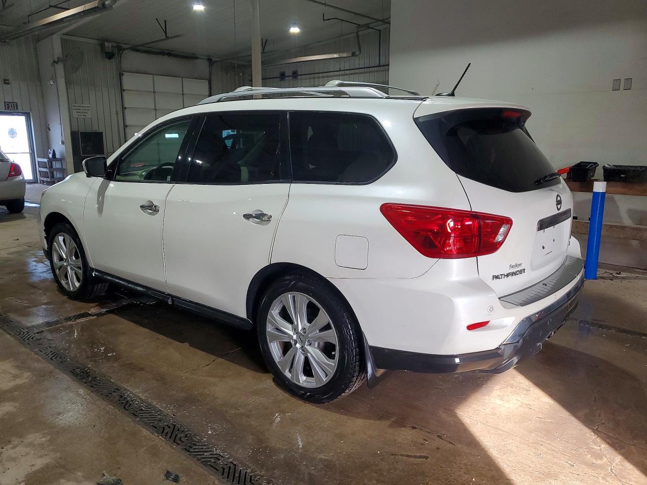 Nissan Pathfinder Sl