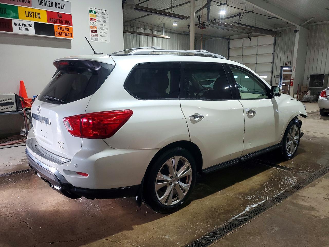 Nissan Pathfinder Sl