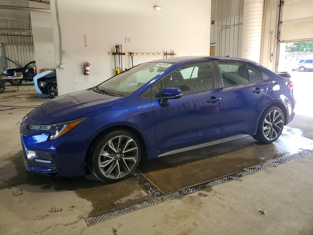 Salvage Toyota Corolla Image