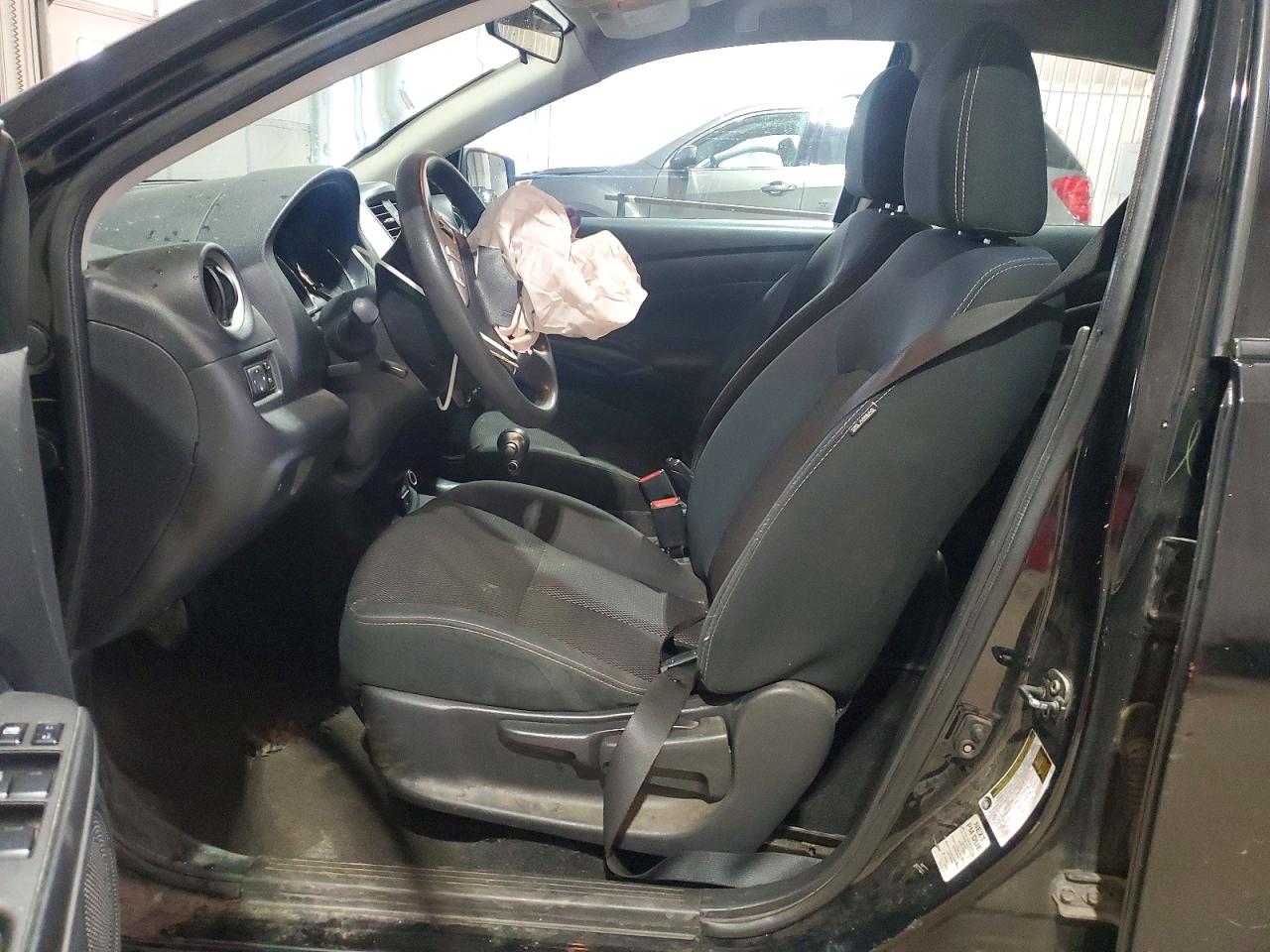Nissan Versa 1.6 Sv