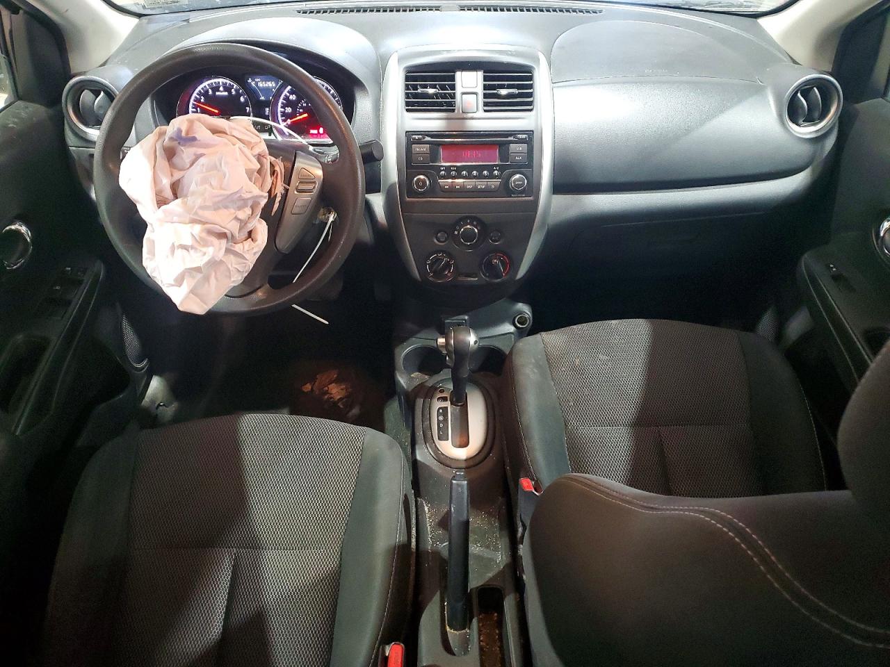 Nissan Versa 1.6 Sv