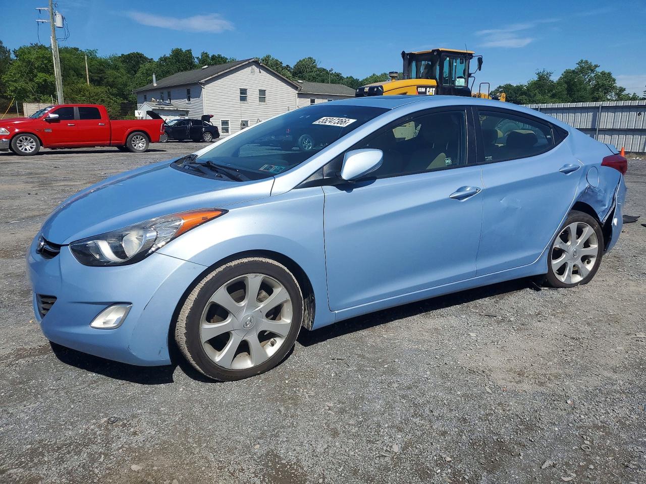 Salvage Hyundai ELANTRA Image