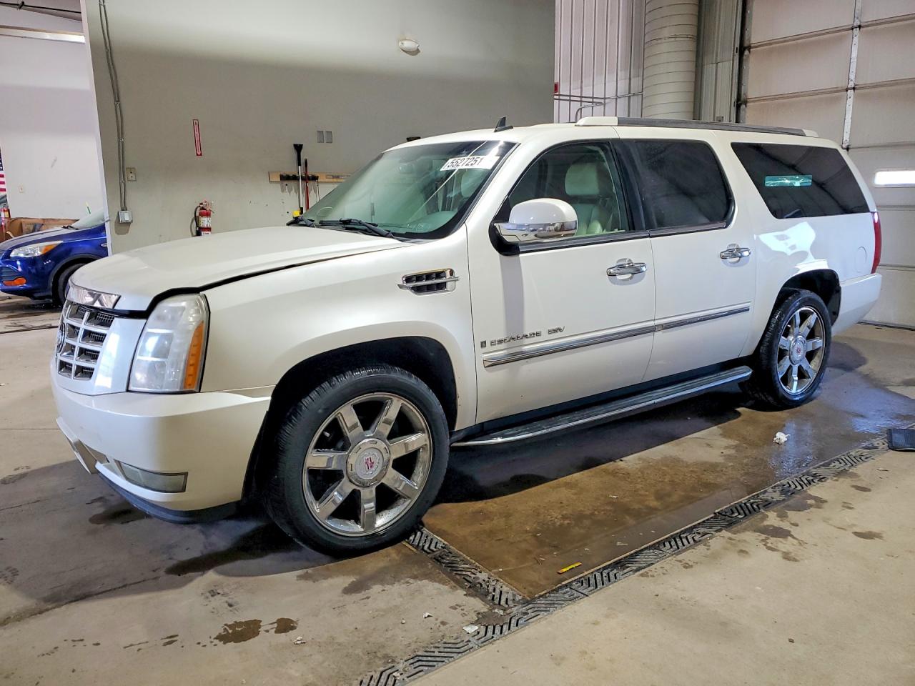 Salvage Cadillac Escalade Image