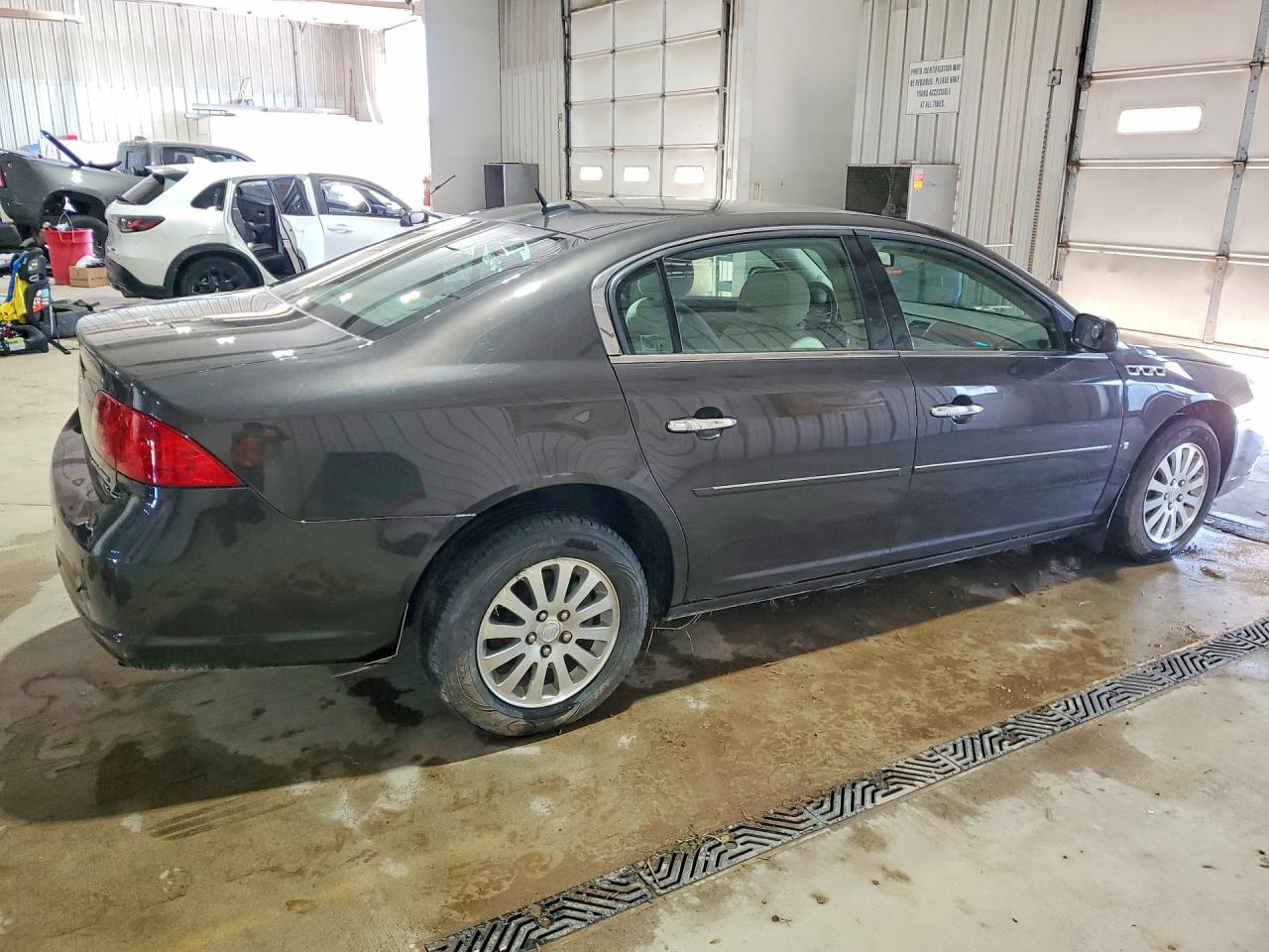 Buick Lucerne Cx