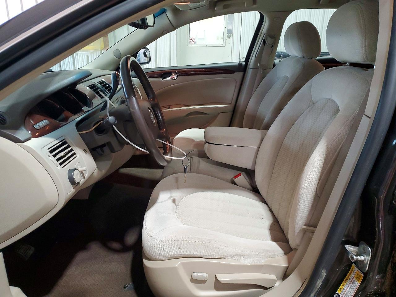 Buick Lucerne Cx