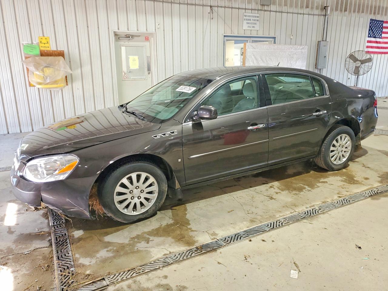 Salvage Buick Lucerne Image