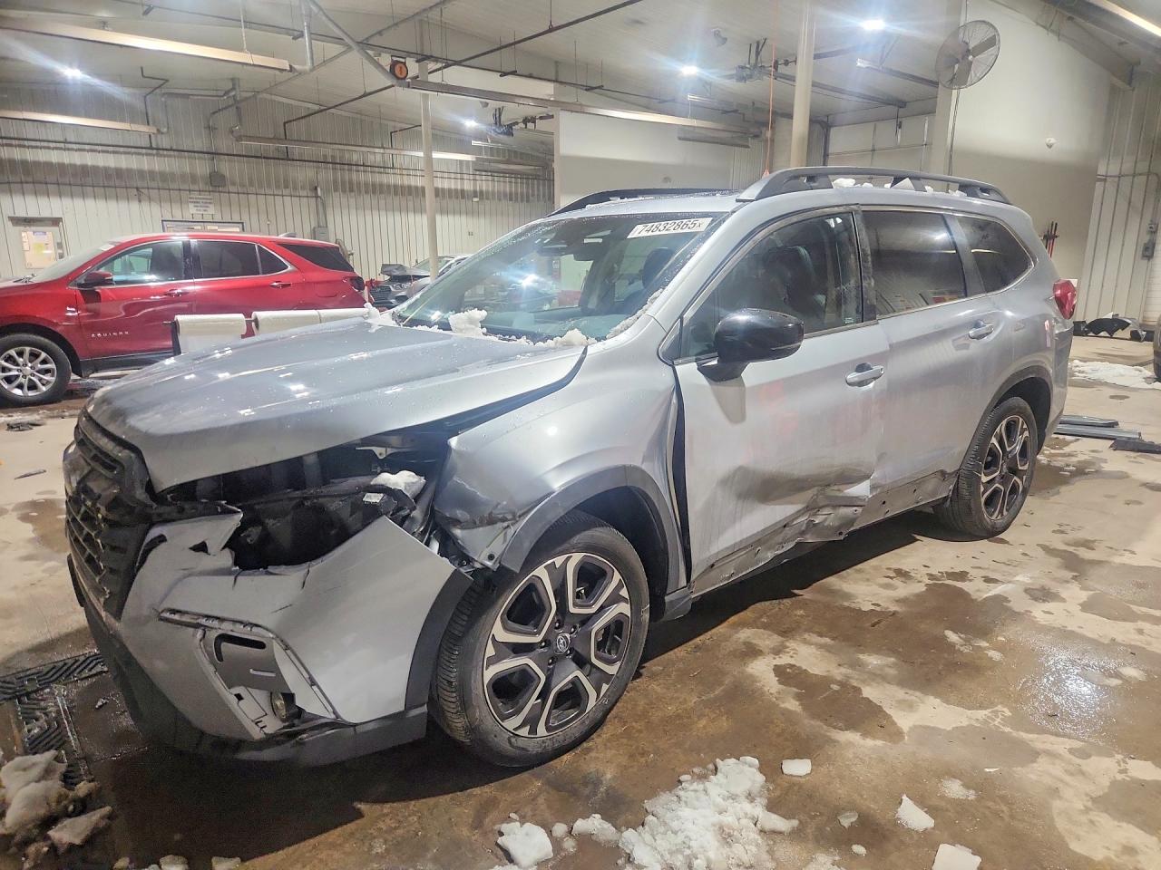 Salvage Subaru Ascent Image