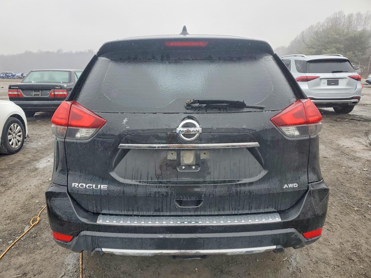 Nissan Rogue S