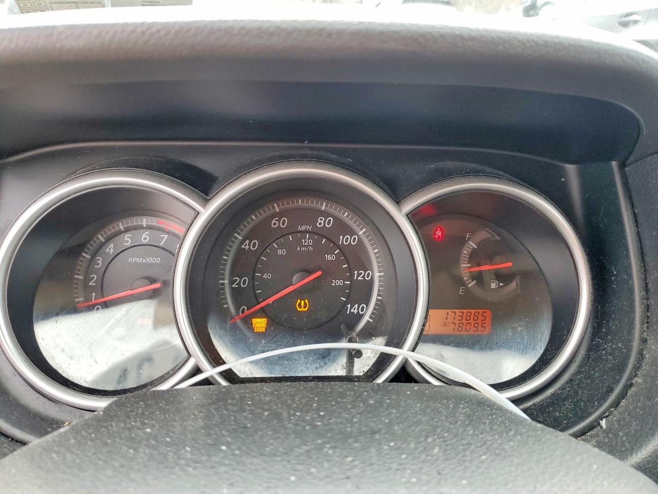 Nissan Versa 1.8 S