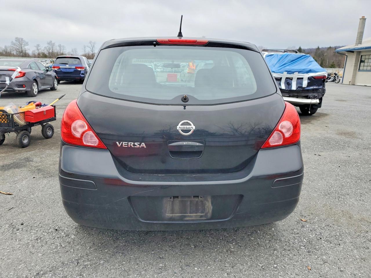 Nissan Versa 1.8 S