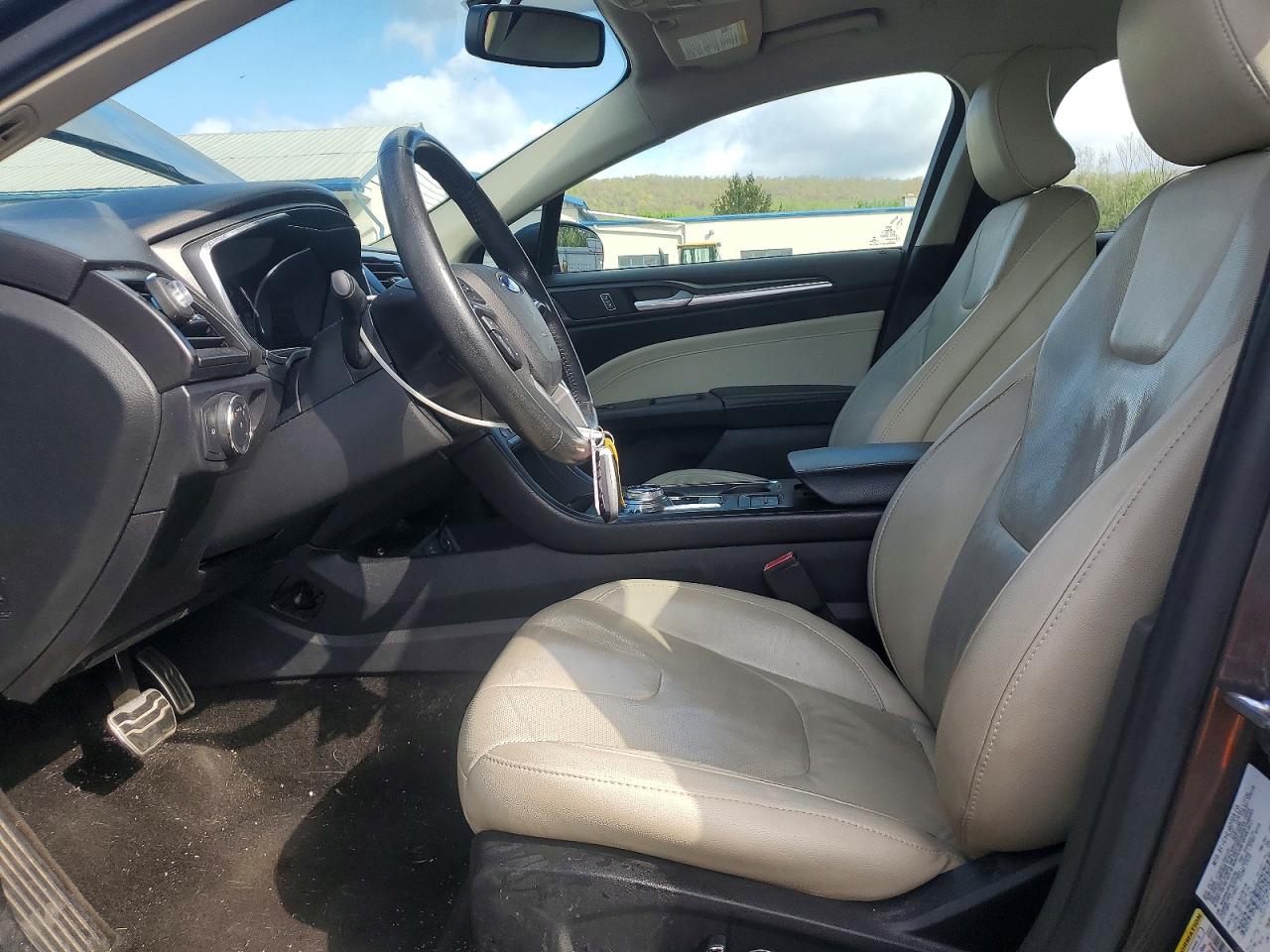 Ford Fusion Titanium Hev