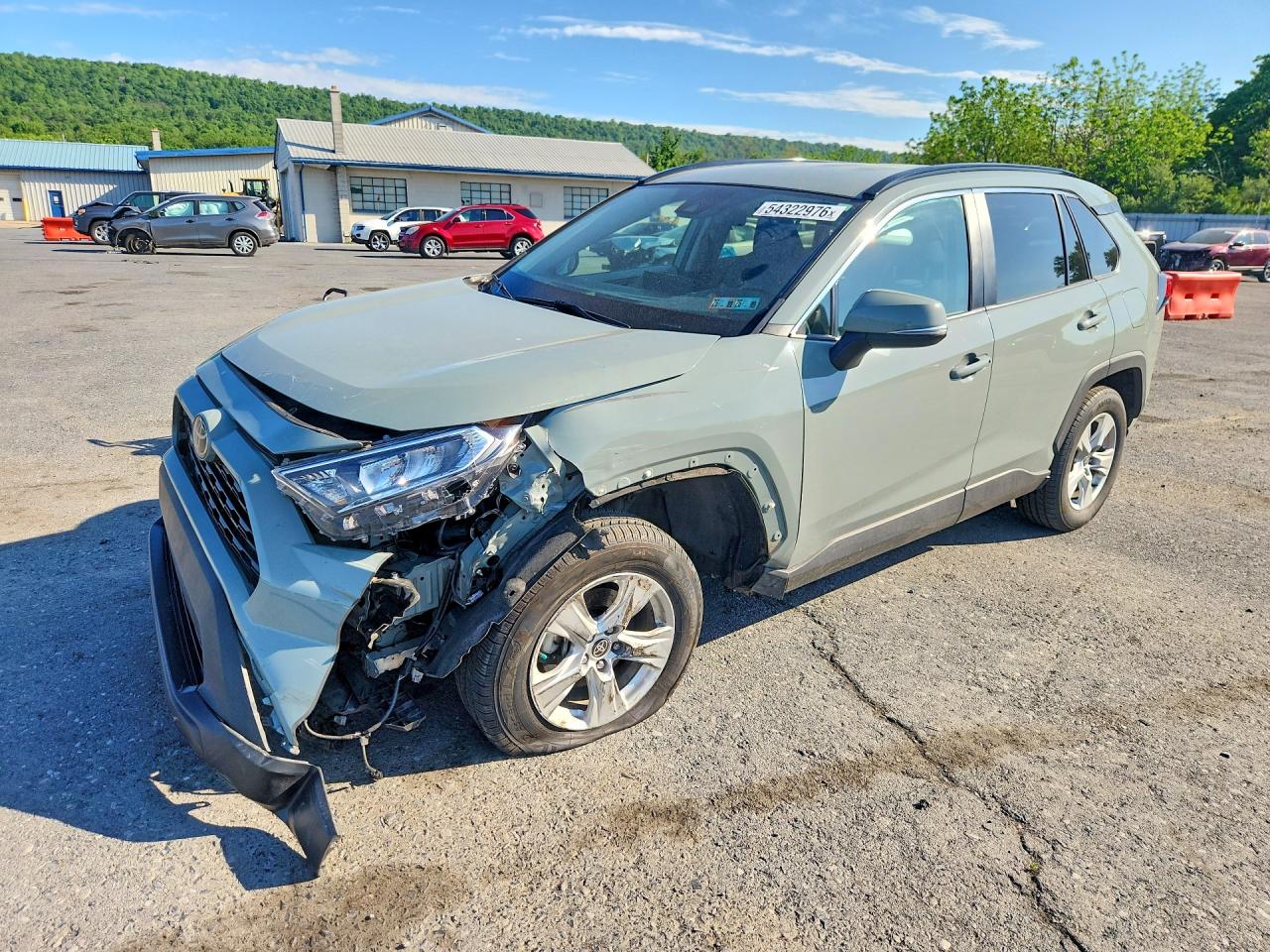 Salvage Toyota RAV4 Image