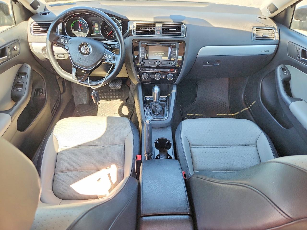 Volkswagen Jetta Hybrid