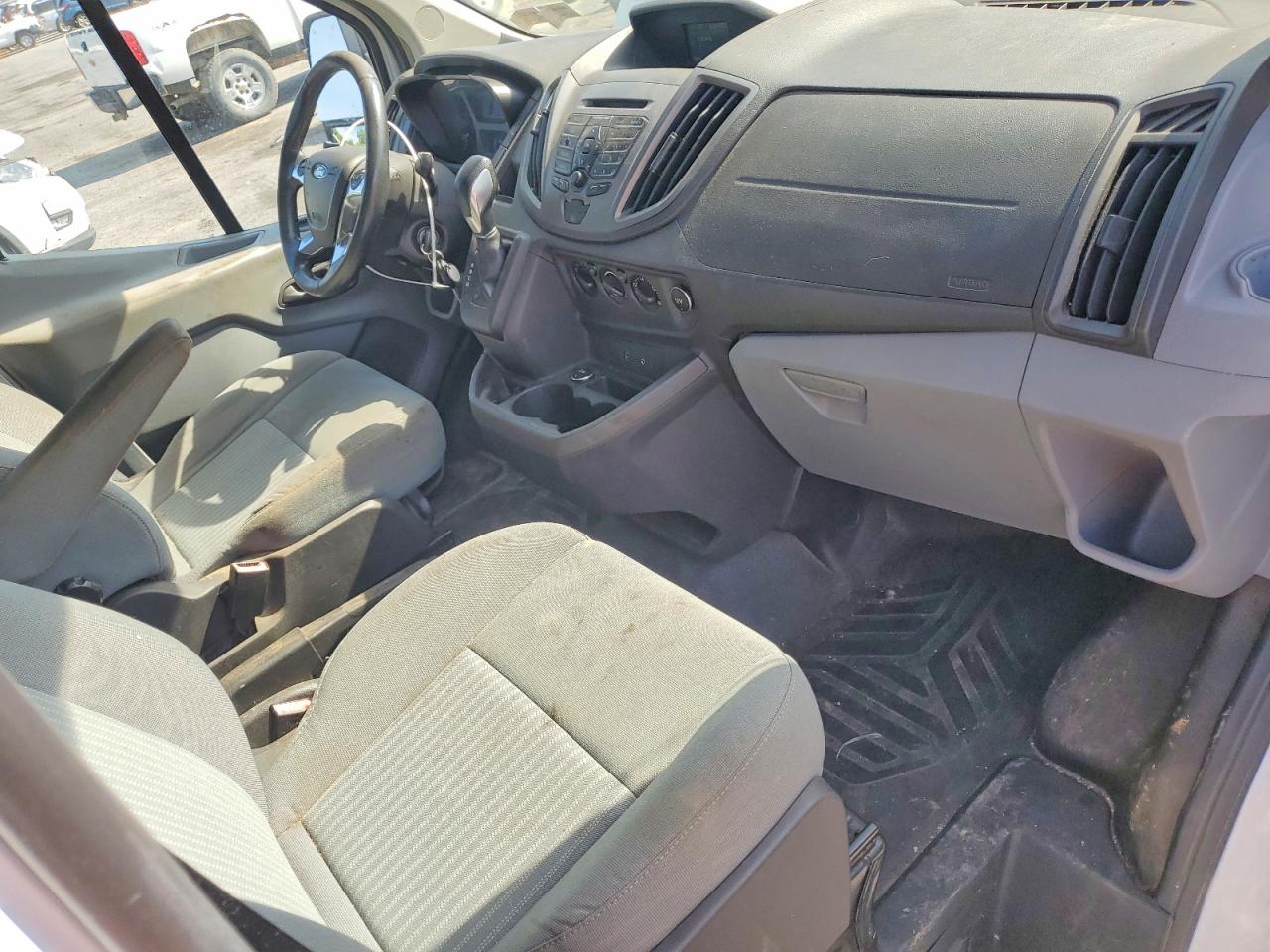 Ford Transit T-150