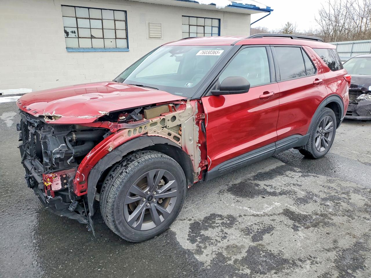 Salvage Ford Explorer Image