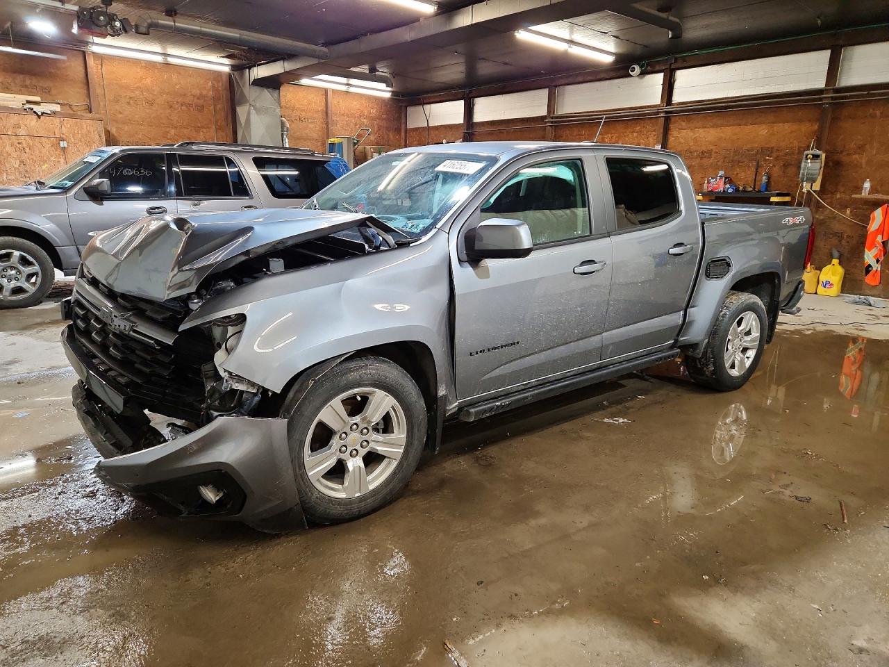 Salvage Chevrolet Colorado Image