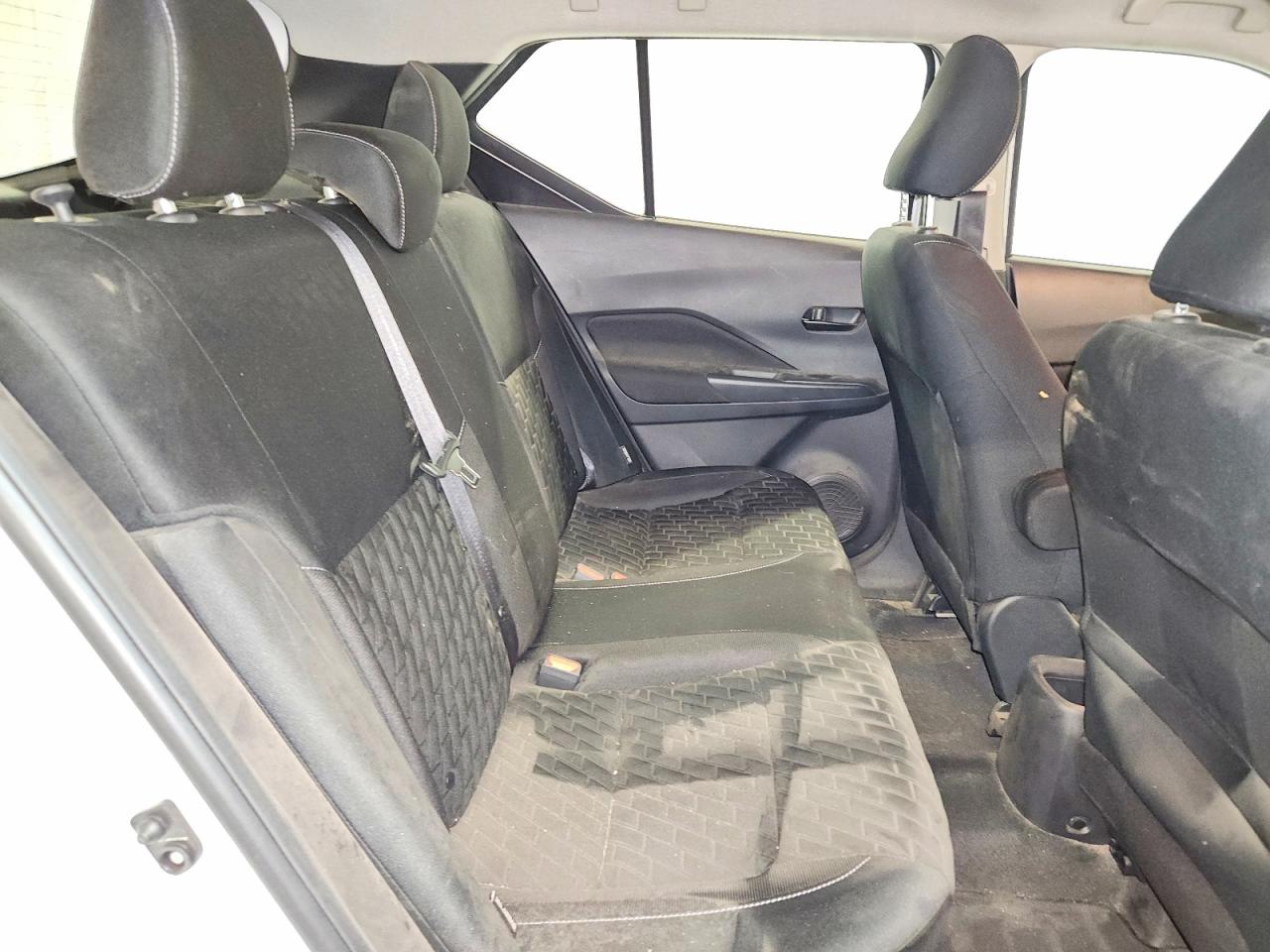 Nissan Kicks S