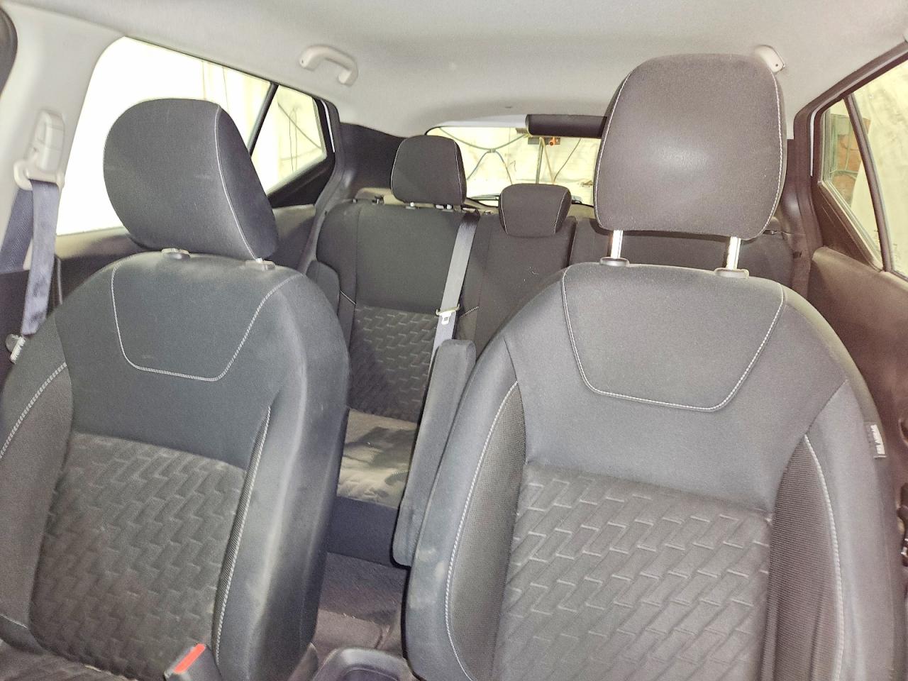 Nissan Kicks S