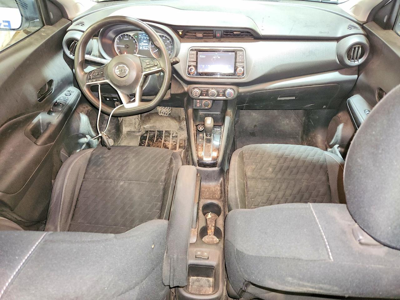 Nissan Kicks S