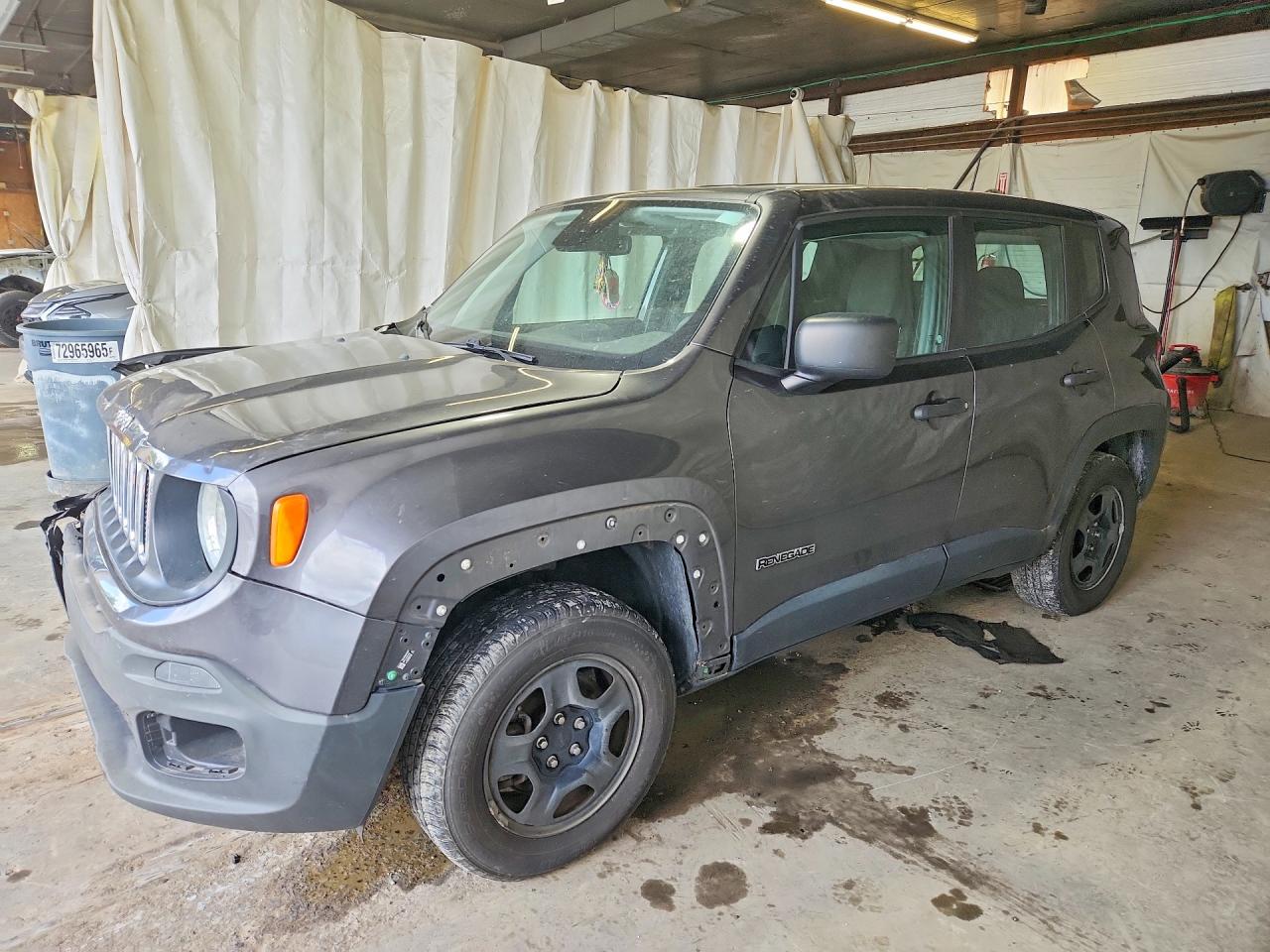 Salvage Jeep Renegade Image