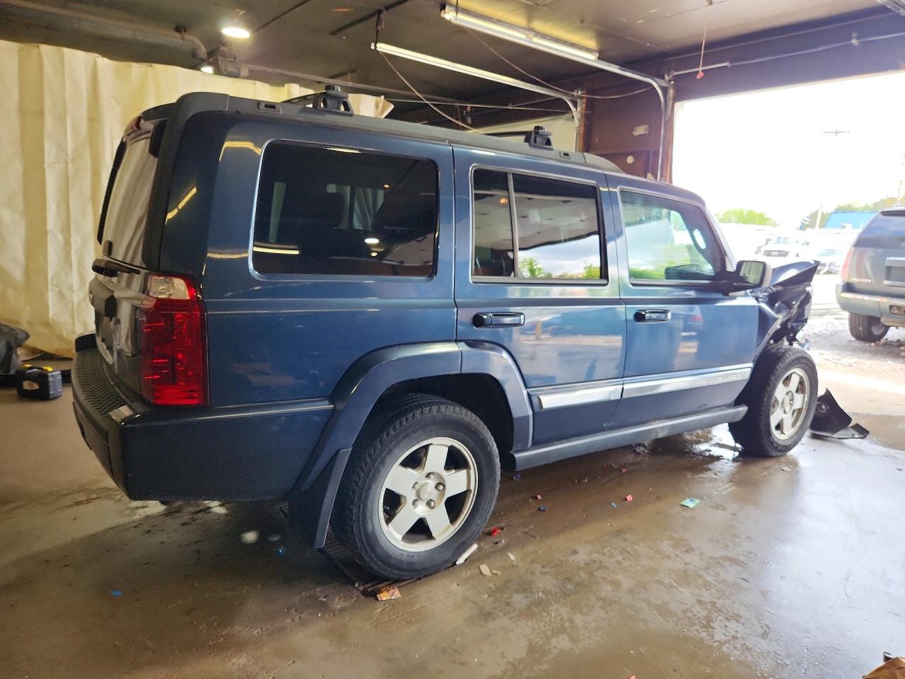 Jeep Commander Sport