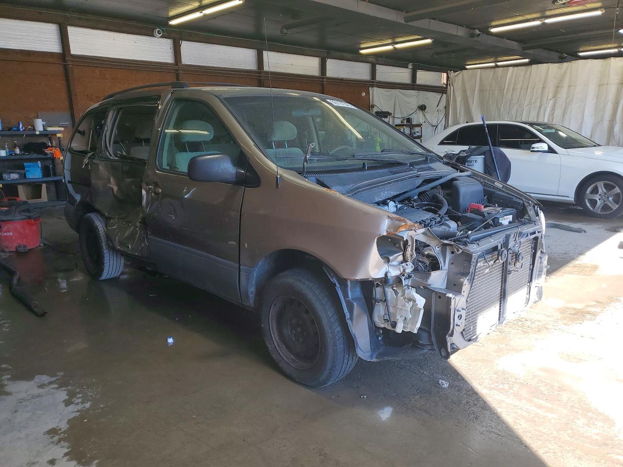 Toyota Sienna Le