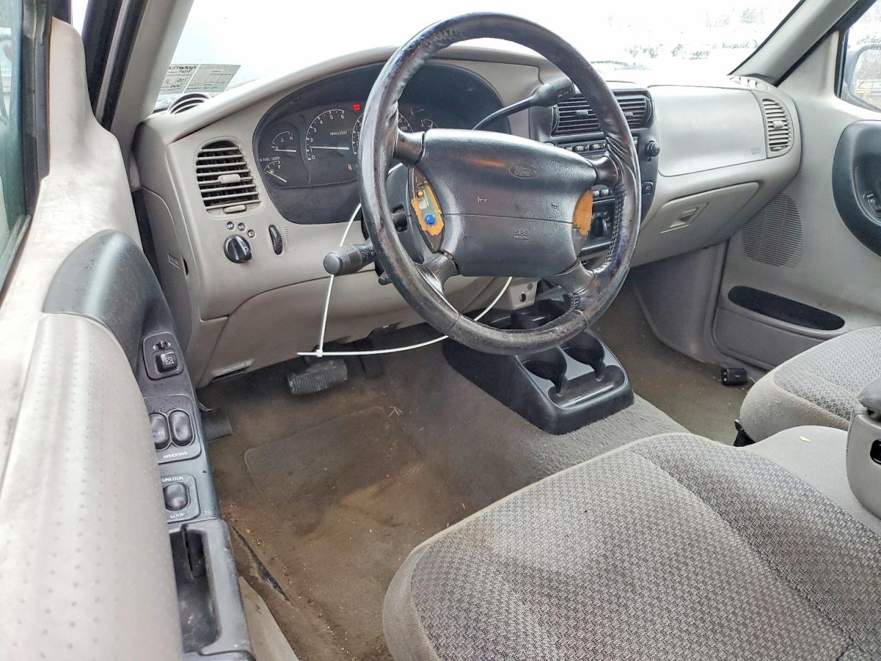 Ford Ranger Super Cab