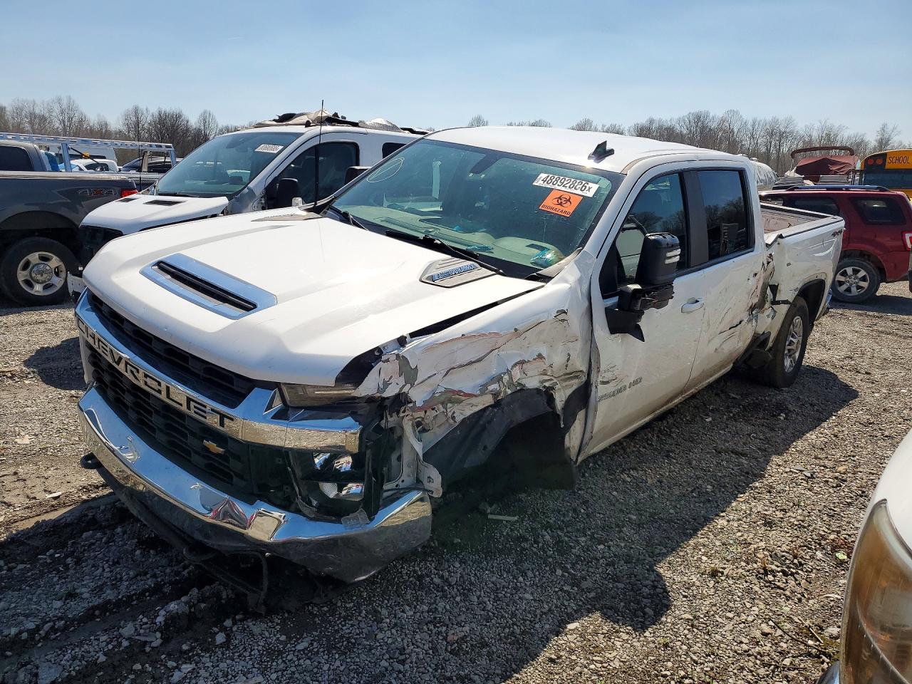 Salvage Chevrolet Silverado Image