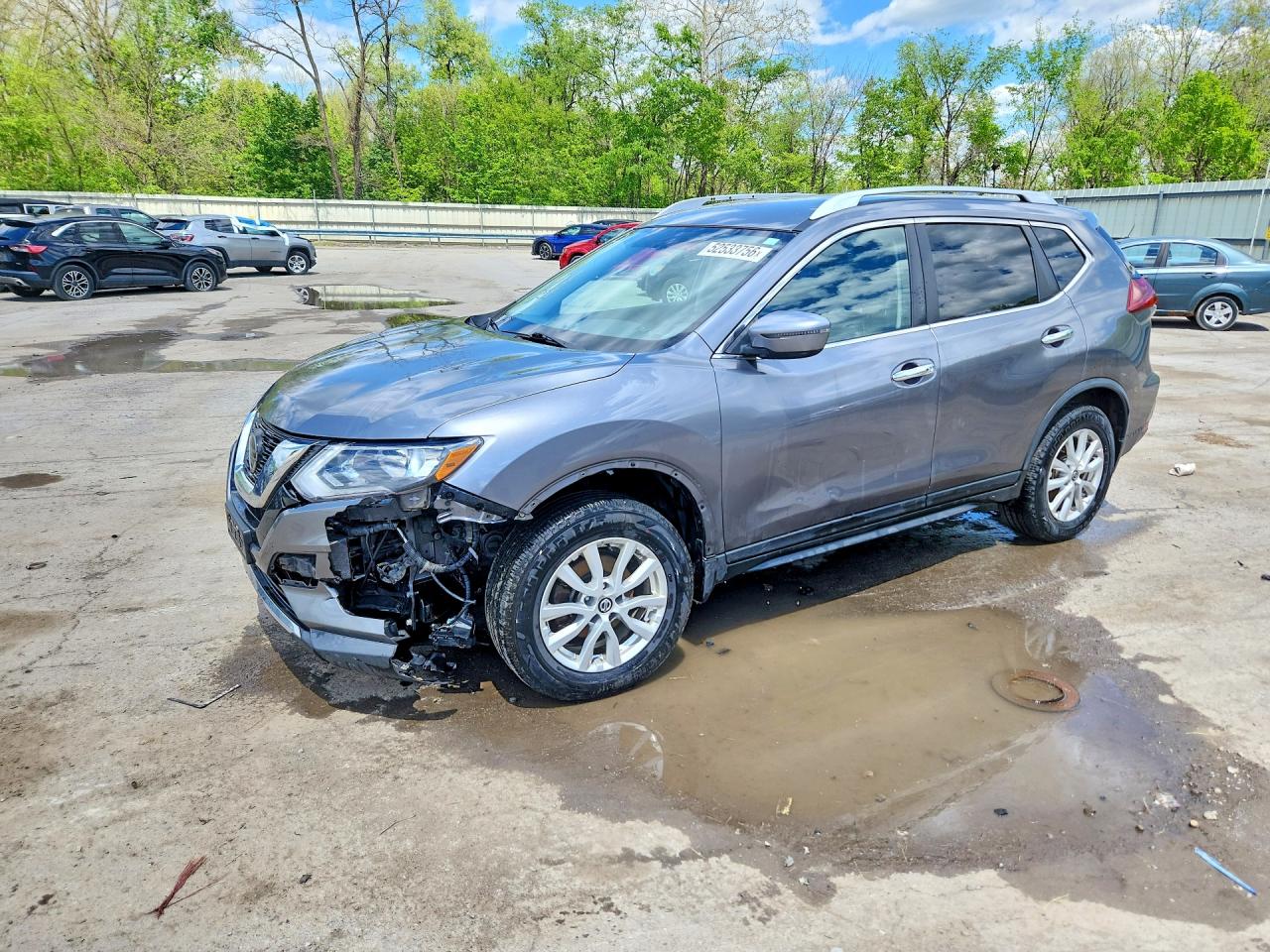 Salvage Nissan Rogue Image