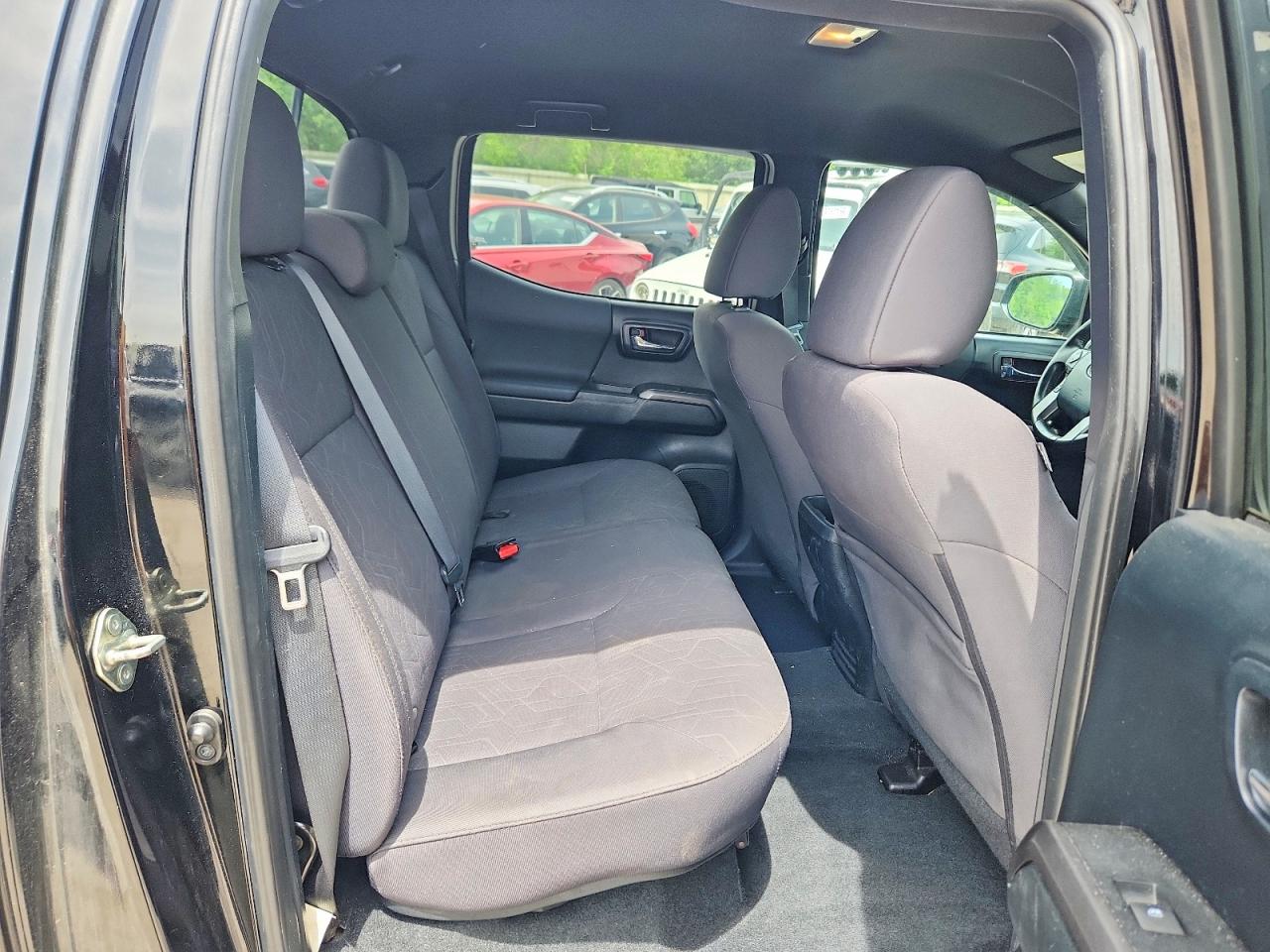 Toyota Tacoma Sr5 V6