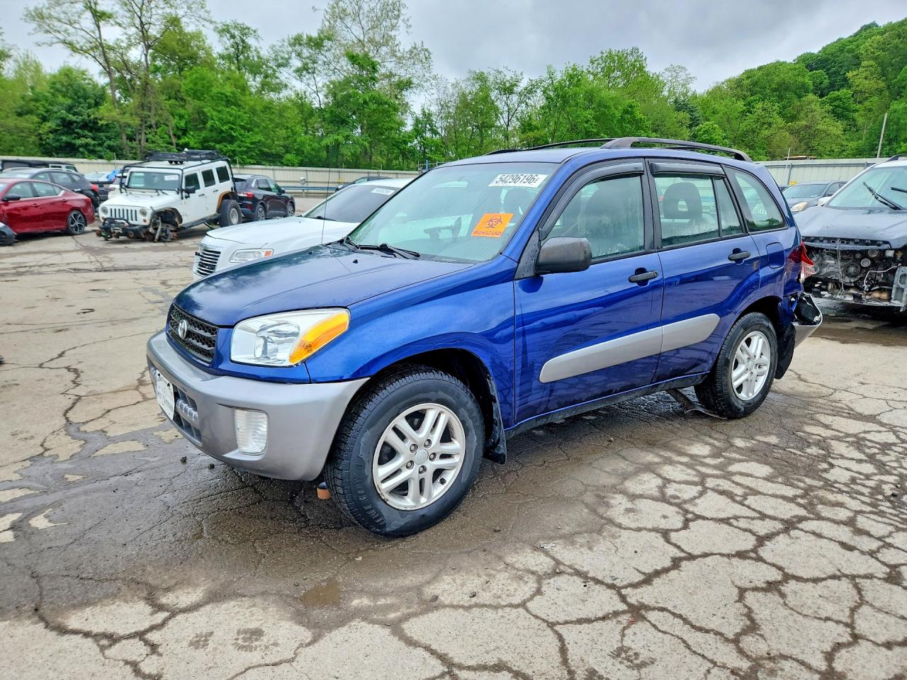 Salvage Toyota RAV4 Image