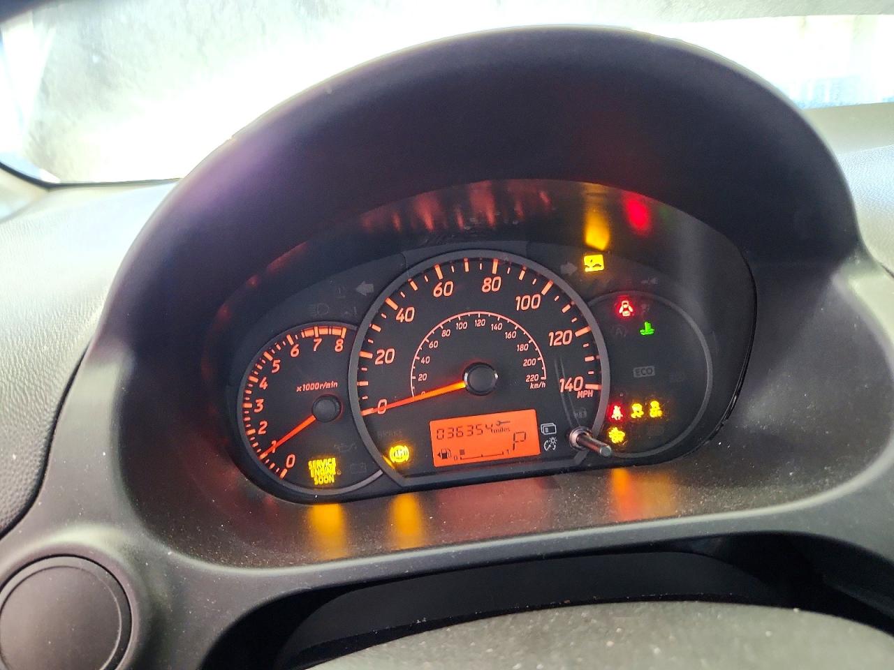 Mitsubishi Mirage Es