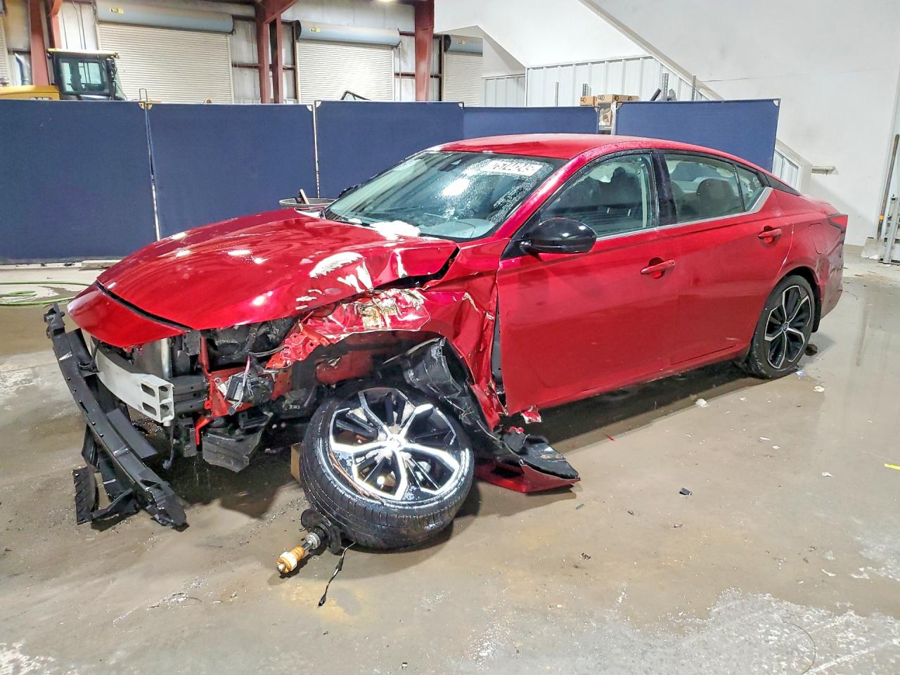 Salvage Nissan Altima Image