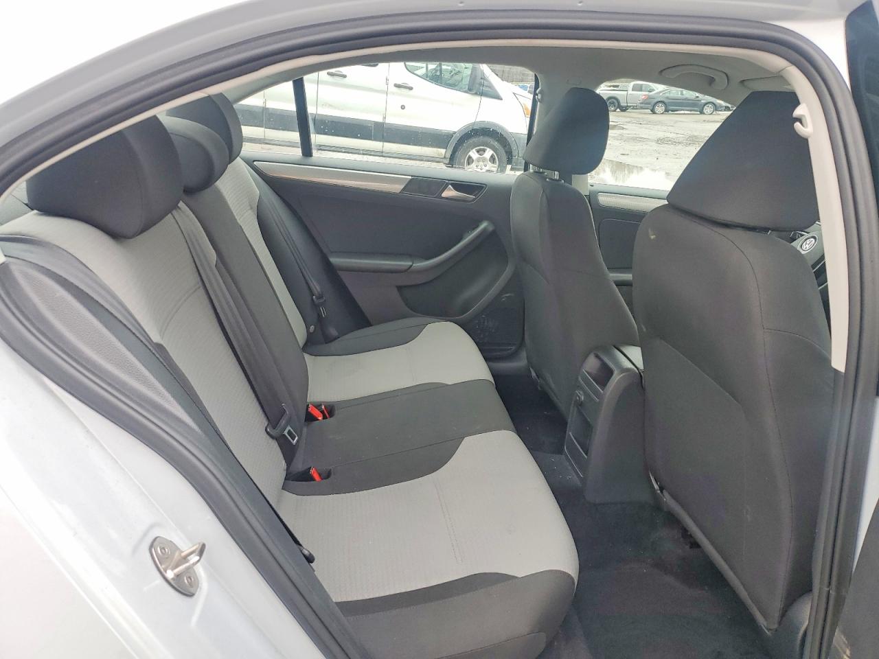 Volkswagen Jetta S