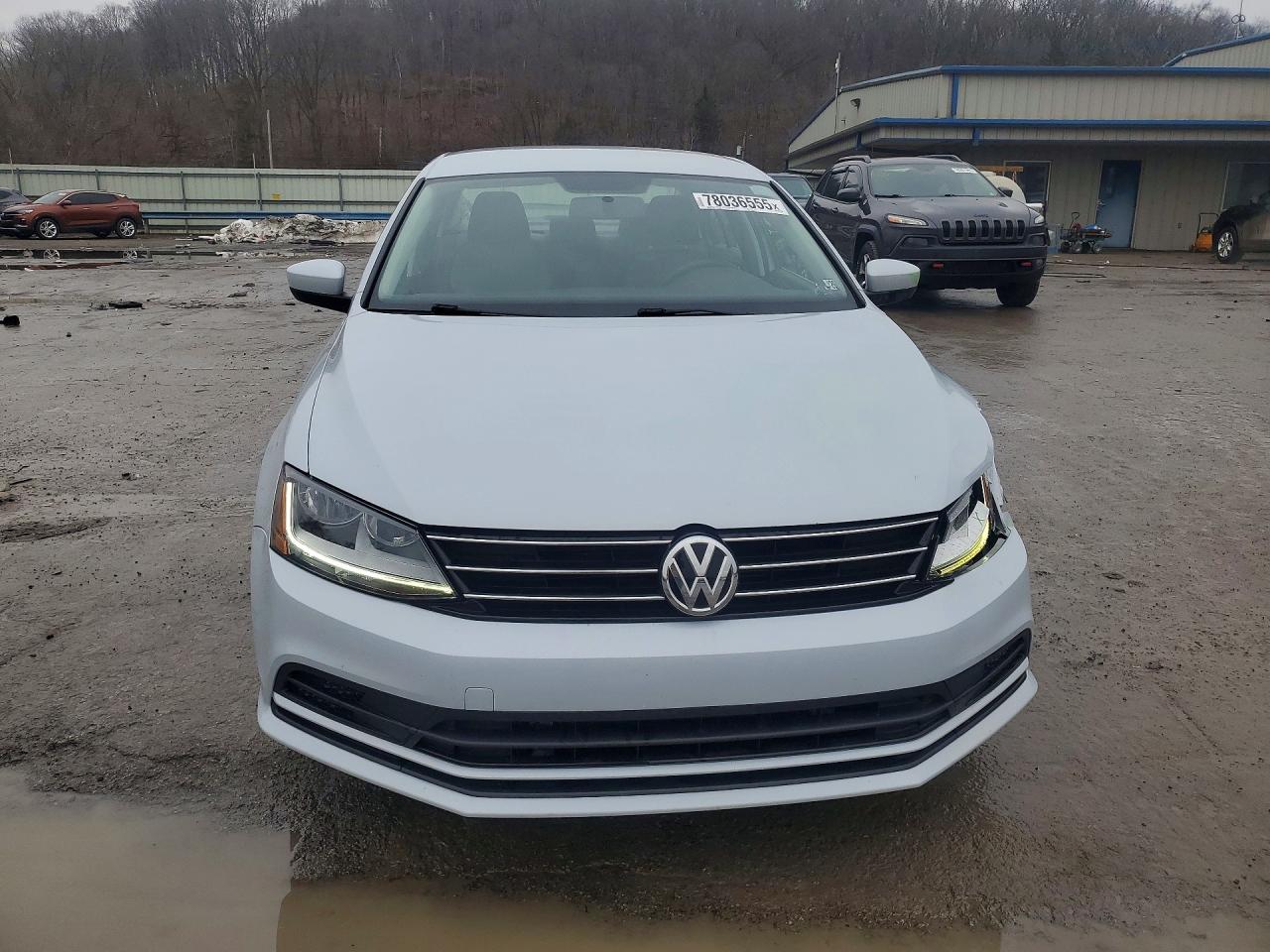 Volkswagen Jetta S