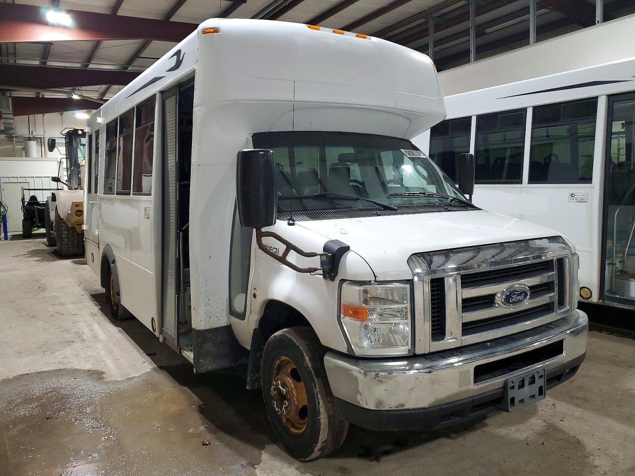 Salvage Ford Econoline Image