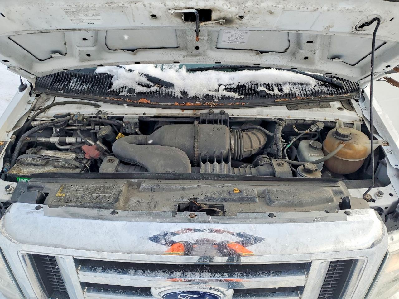 Ford Econoline E350 Super Duty Cutaway Van