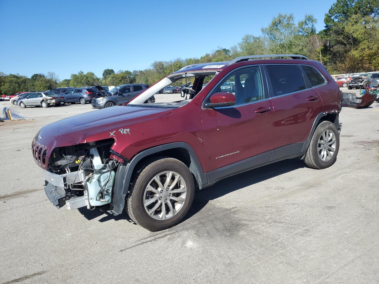 Salvage Jeep Grand Cherokee Image