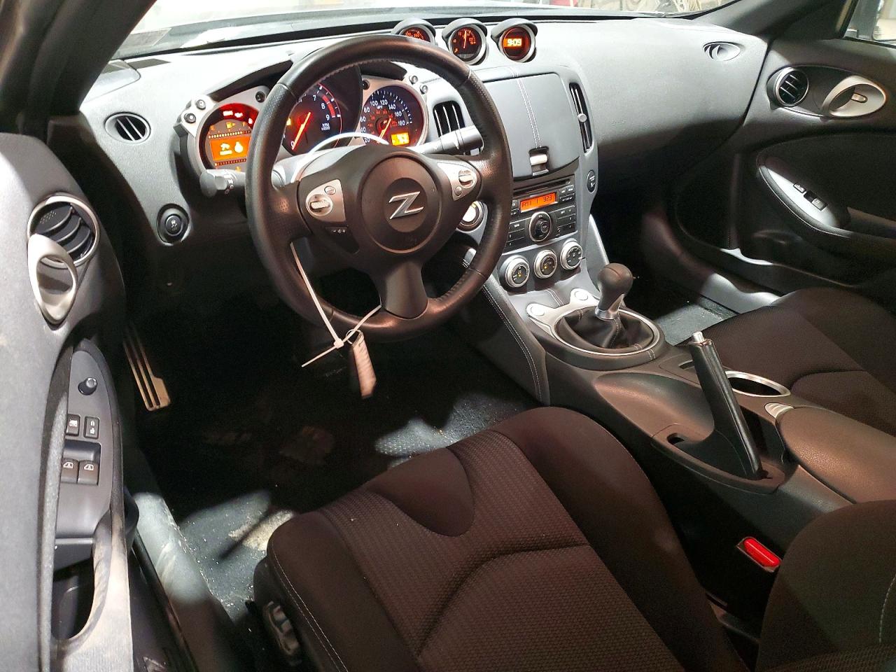 Nissan 370Z Base