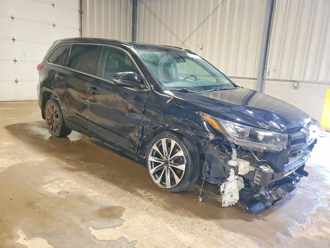 Toyota Highlander Se