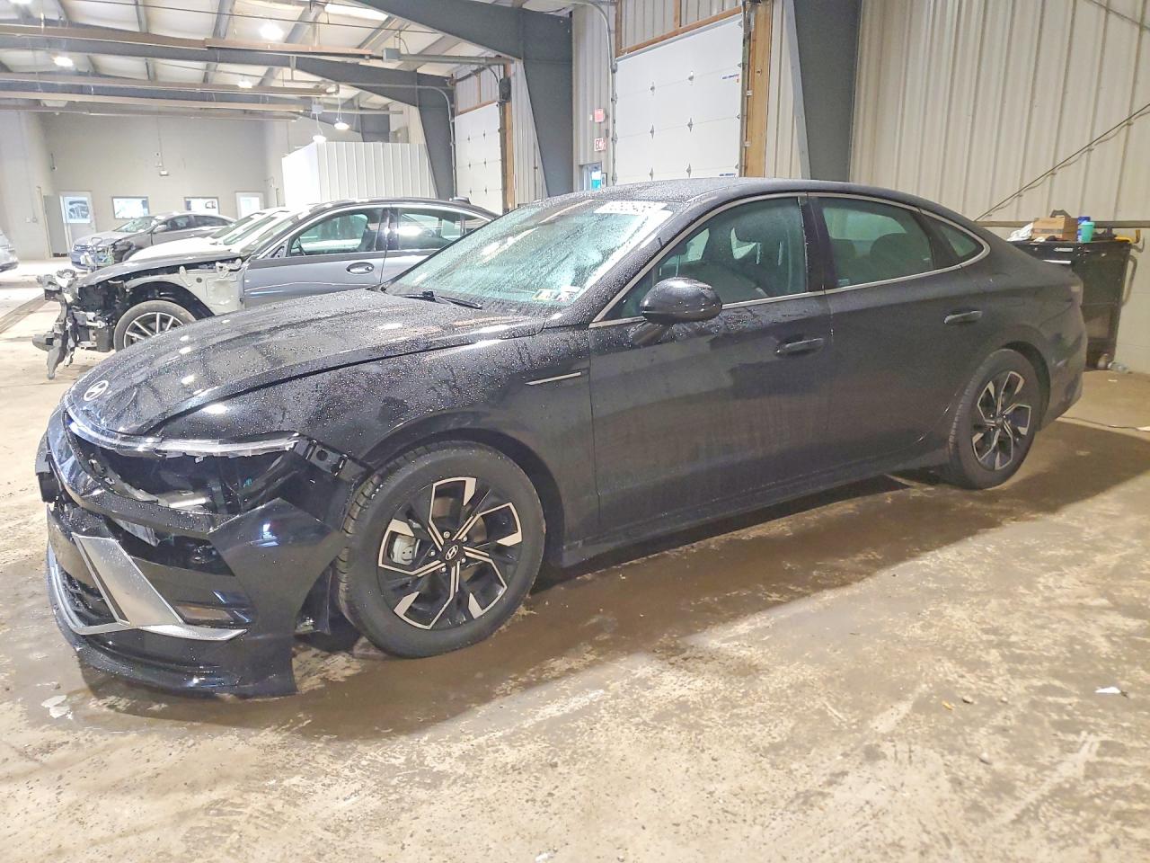 Salvage Hyundai SONATA Image