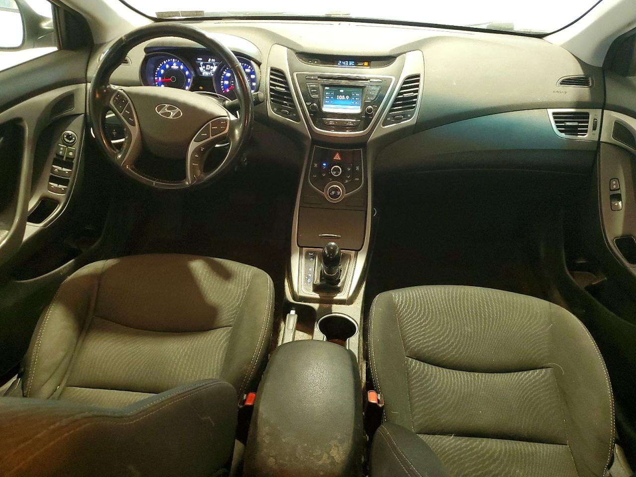 Hyundai ELANTRA Se