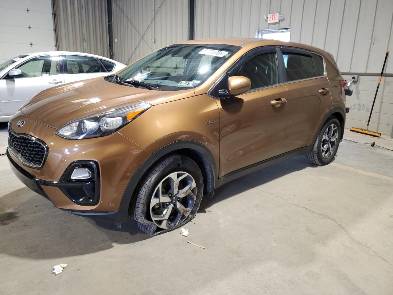 Salvage Kia Sportage Image