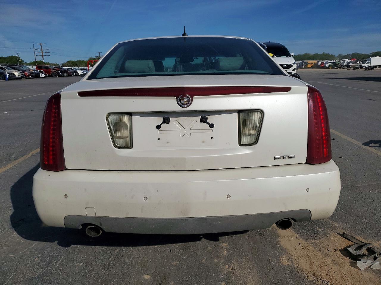 Cadillac STS