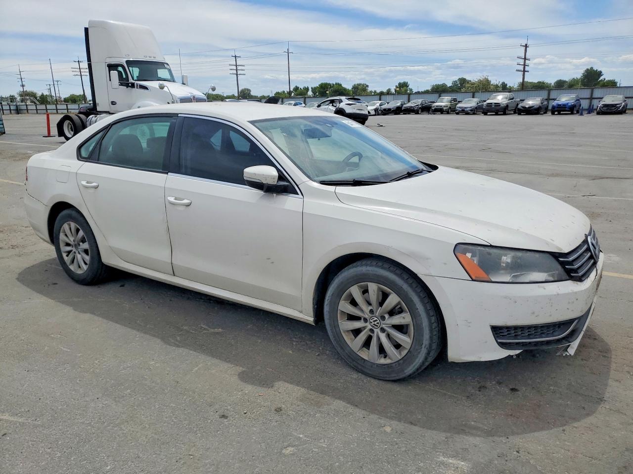 Volkswagen Passat S