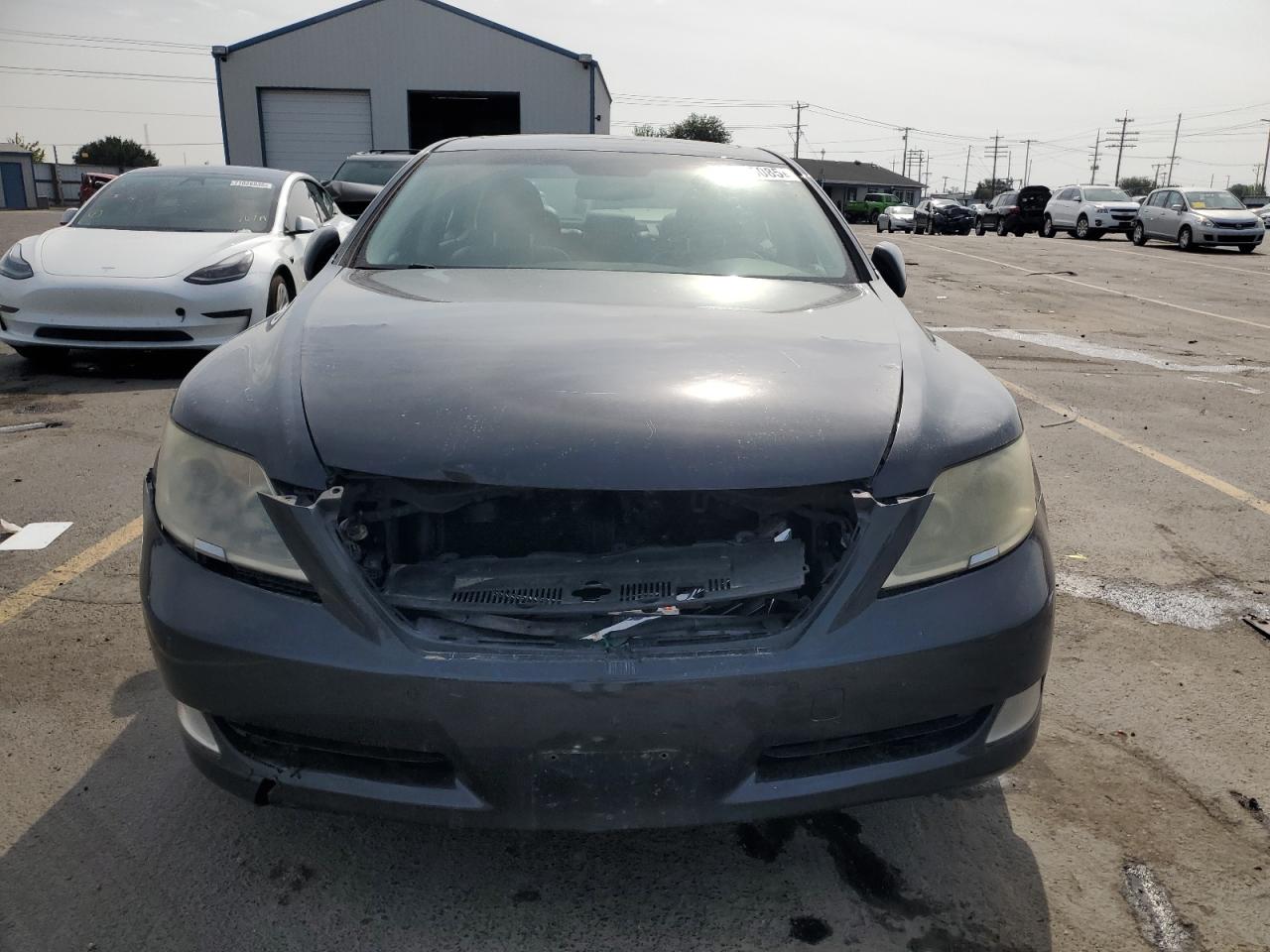 Lexus LS 460