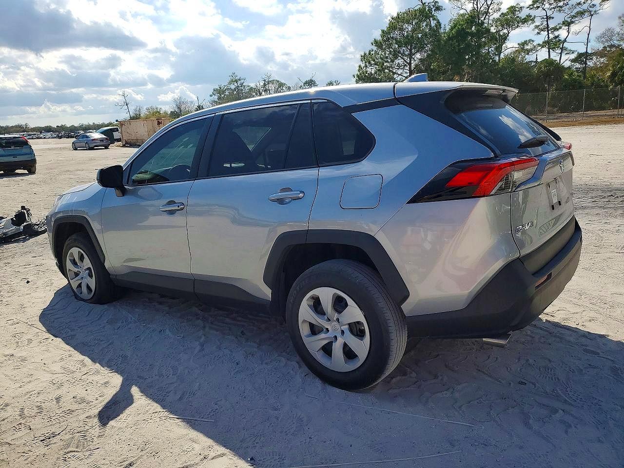 Toyota RAV4 Le