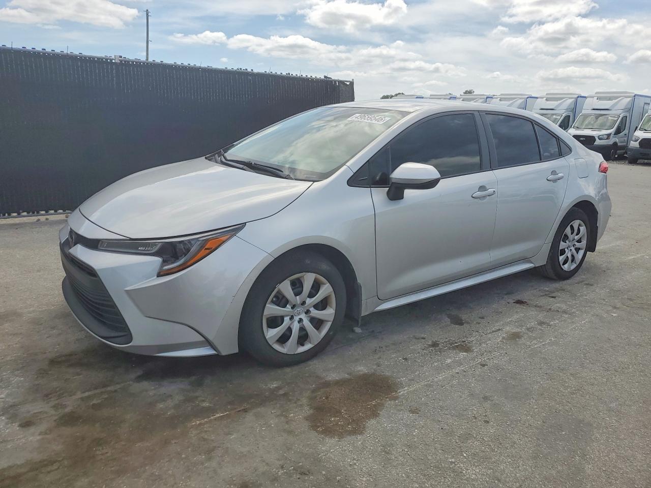 Salvage Toyota Corolla Image