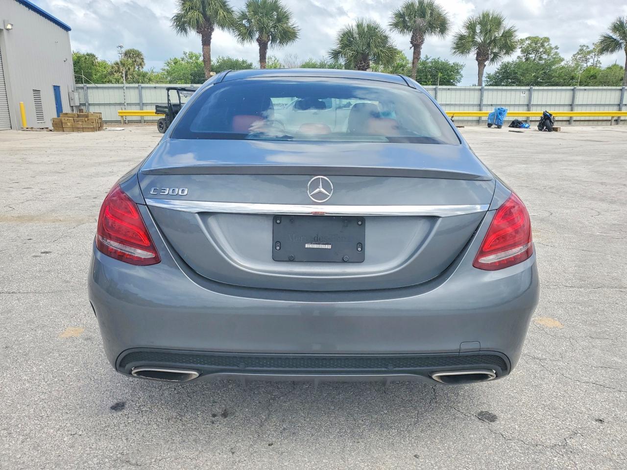 Mercedes-Benz C-Class 300